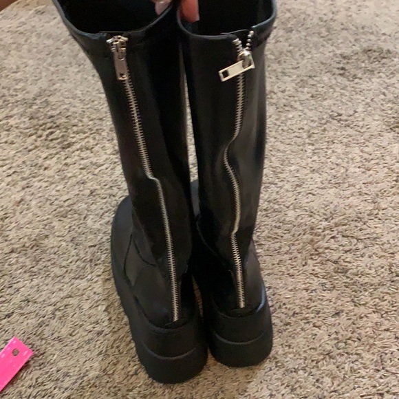 High Platform Boots - Picture 8 of 8